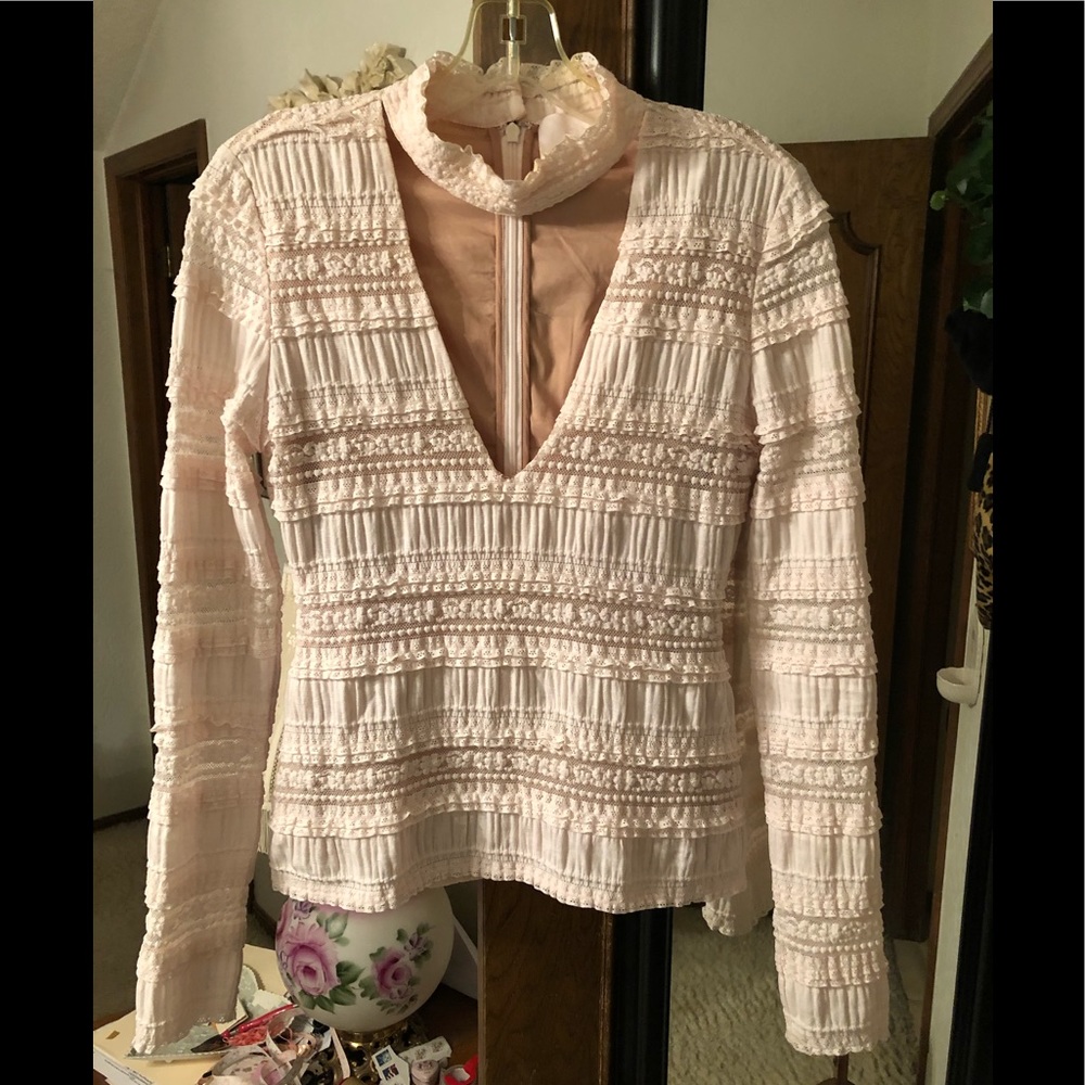 Sexy Cinq a Sept Pink  Lace Top 👄👄👄